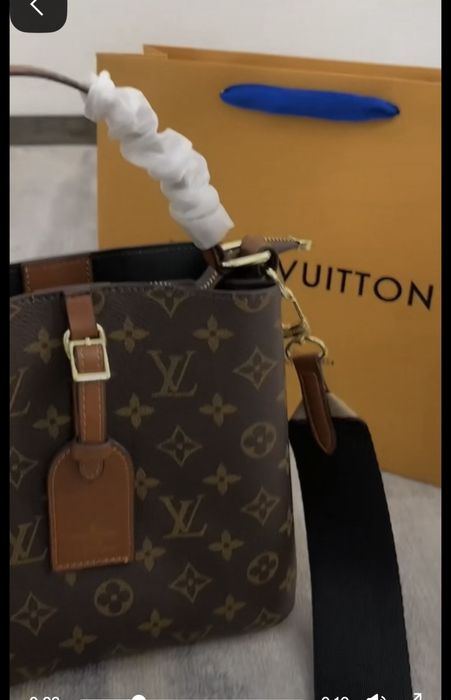 Louis vuitton чанта