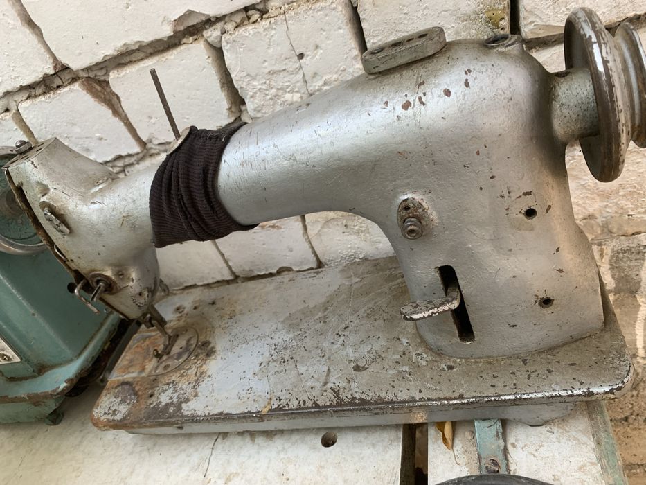 Tikuv mashinasi sotiladi