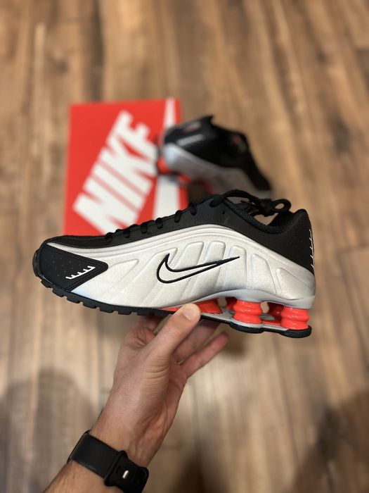 Nike SHOX R4 BV1111-008