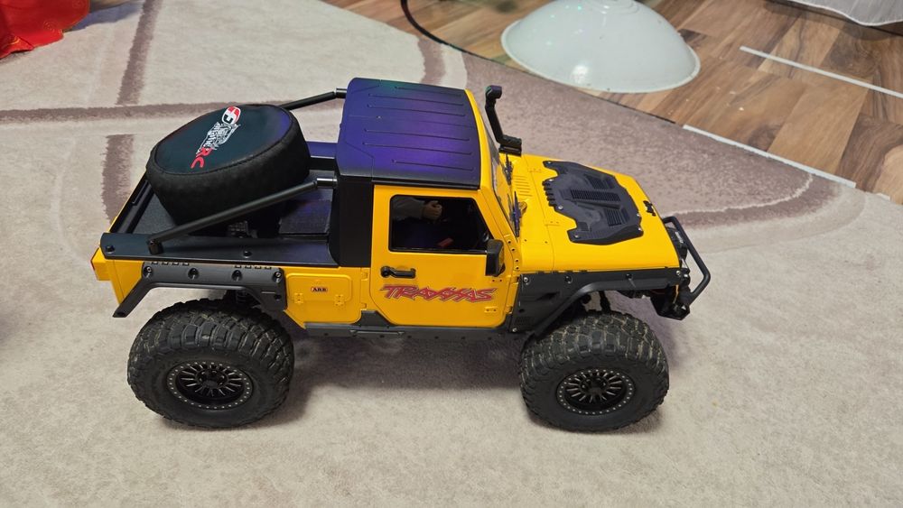 Automodel Traxxas Trx4 Defender/schimb