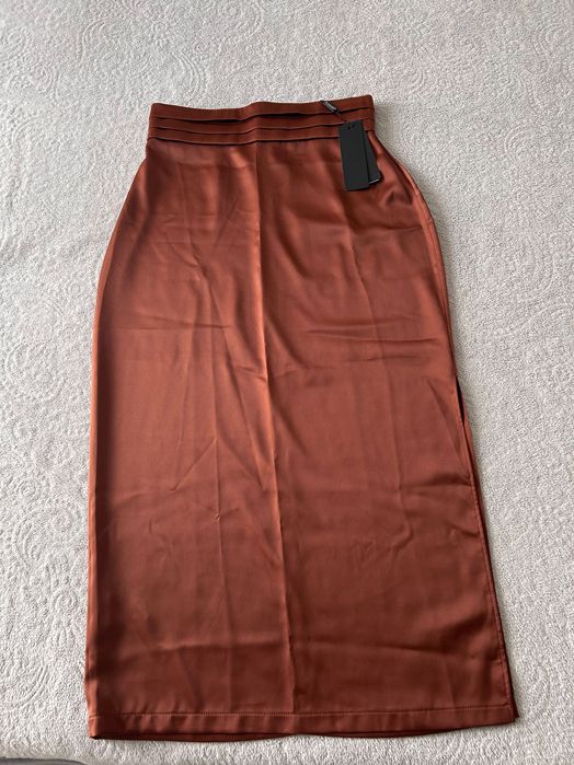 Fustă de satin noua