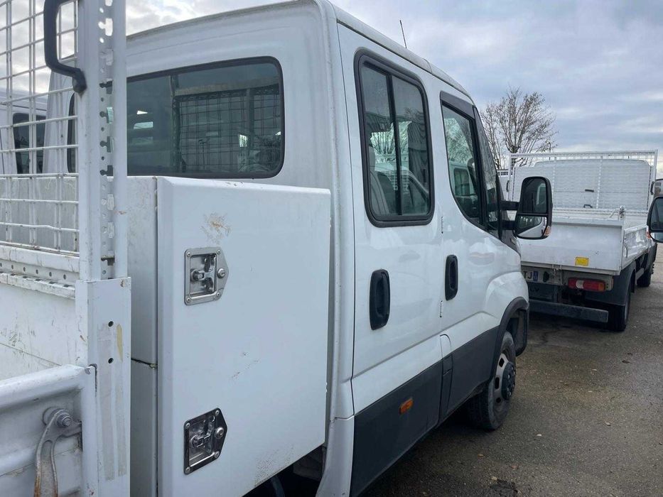 Iveco Daily 35C16H3.0 D 5+1 locuri cu bena basculabila