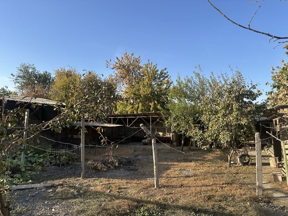 Уй сотилади 7 хона