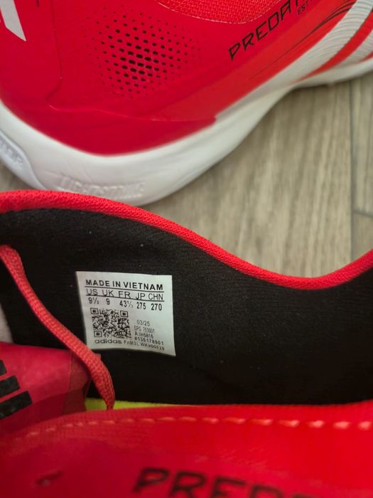 Продам бутсы новый 43 размер