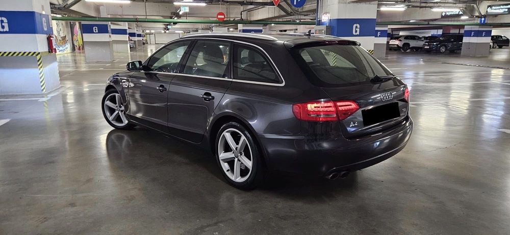 Vand AUDI A4 2.0 diesel, an 2011, S-Line fabrica, LED, Acte Zi