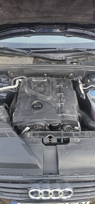 Dezmembrez/Dezmembrari Audi A4 B8 1.8 TFSI  Motor Bara  Capota Aripii