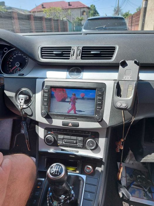 Navigatie Android Passat Golf 5  Waze YouTub