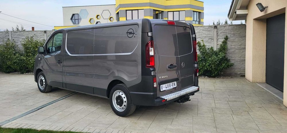 Opel Vivaro Model Extra Lung Euro 6
