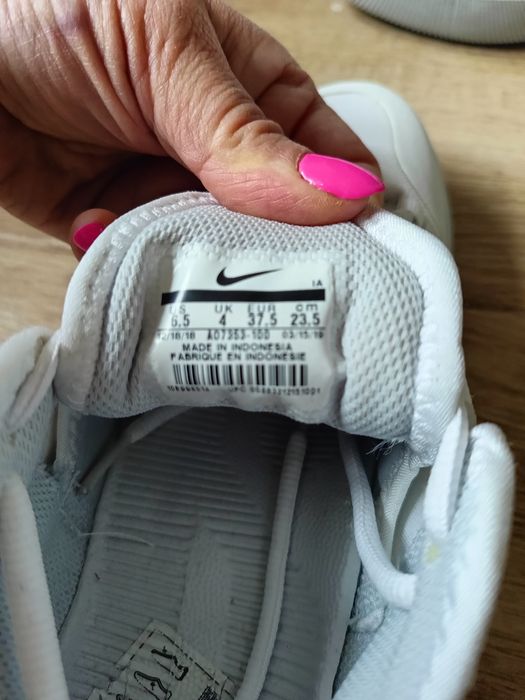 Оригинални маратонки Nike