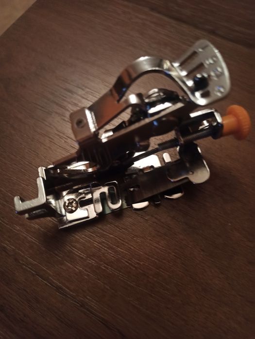 Швейная лапка  9000