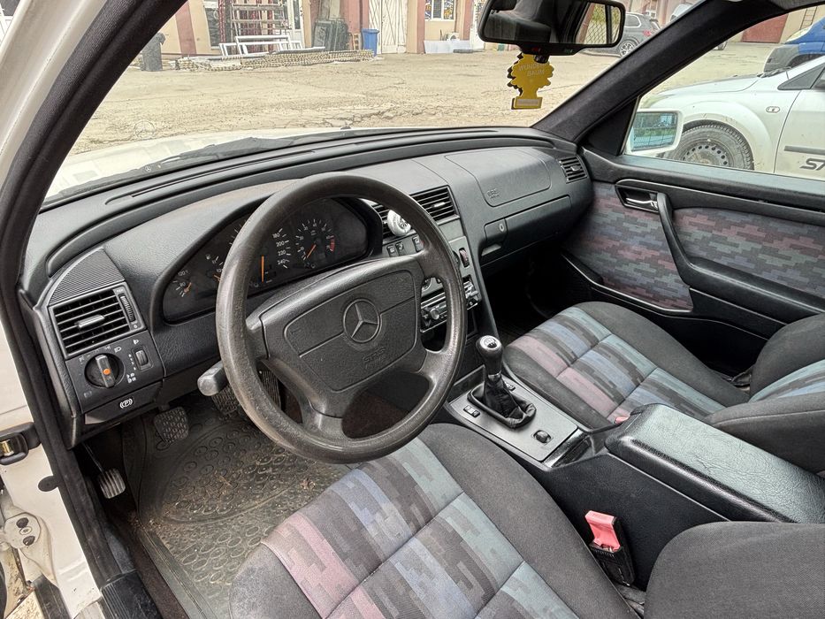 Mercedes-Benz C