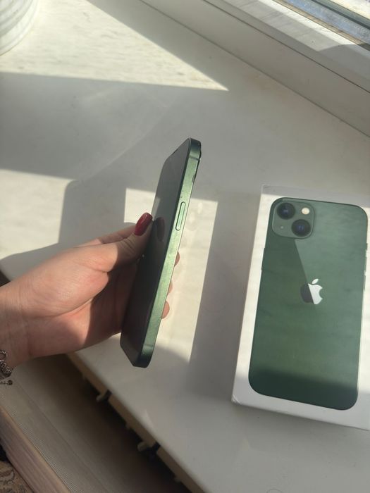 Продам iphone 13
