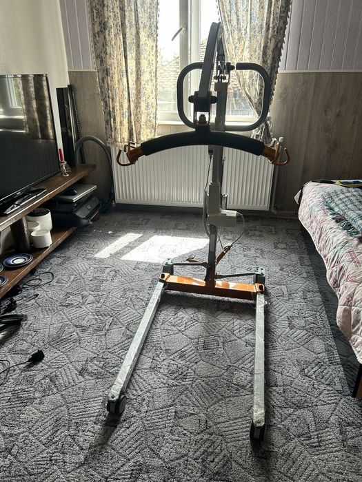 Хоист за повдигане и преместване на хора