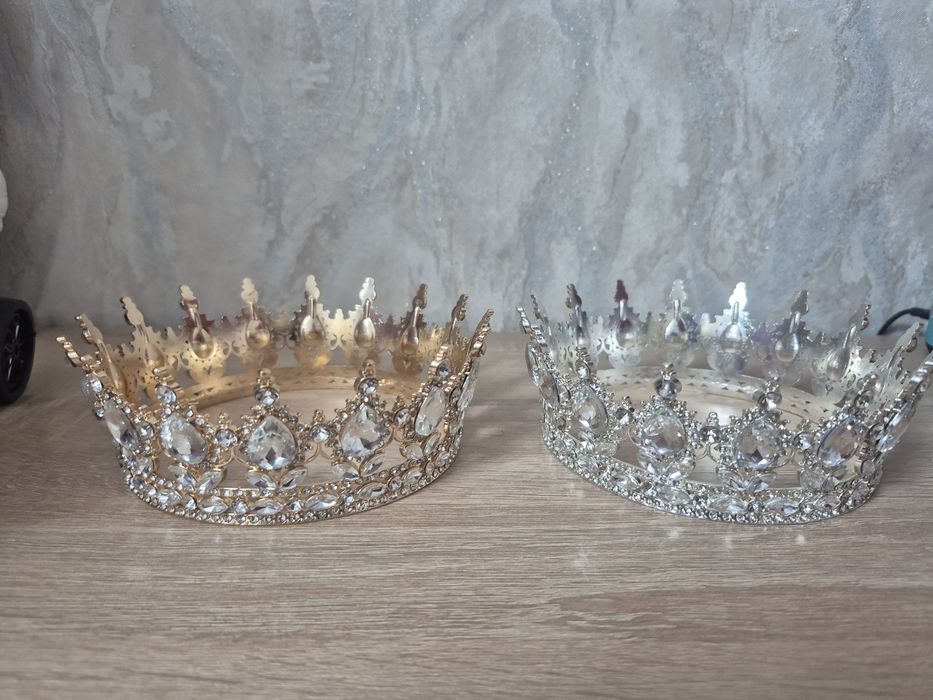 Продам корону для декора на торт