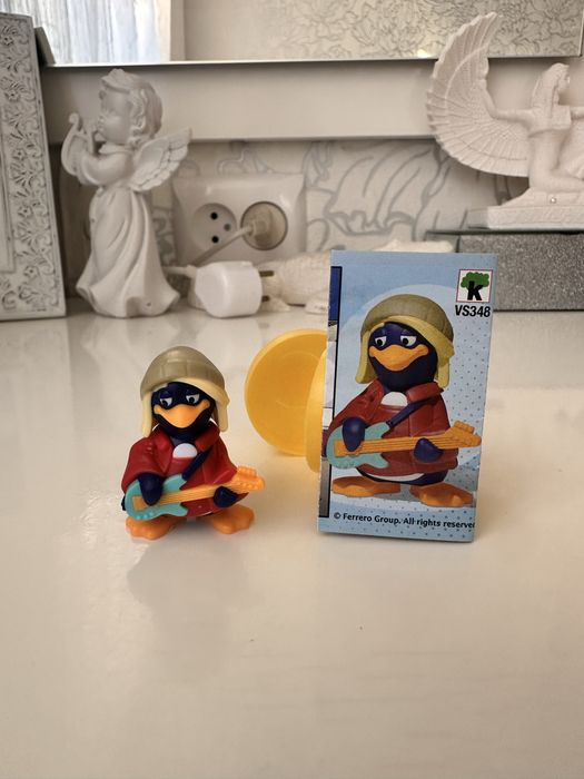 Продам фигирки из киндера пингвины