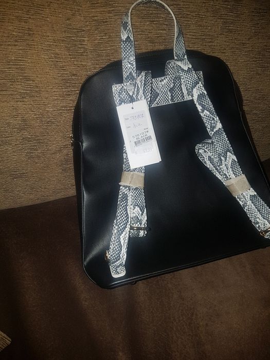 Дамска раницапродовам