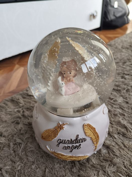 Шар красивый поющий