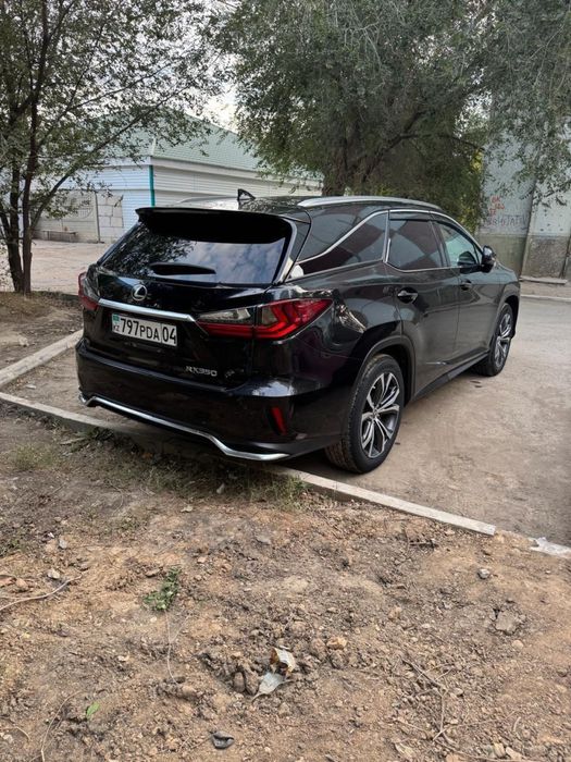 Продам машину Lexus RX 350