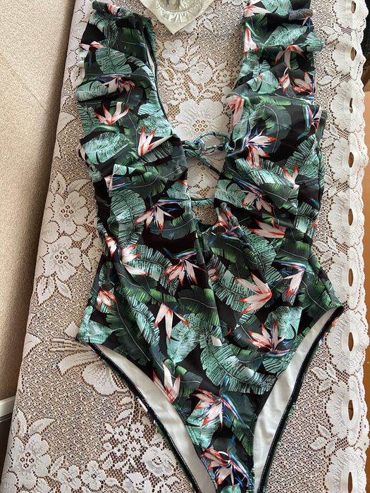 Продам   купальник.