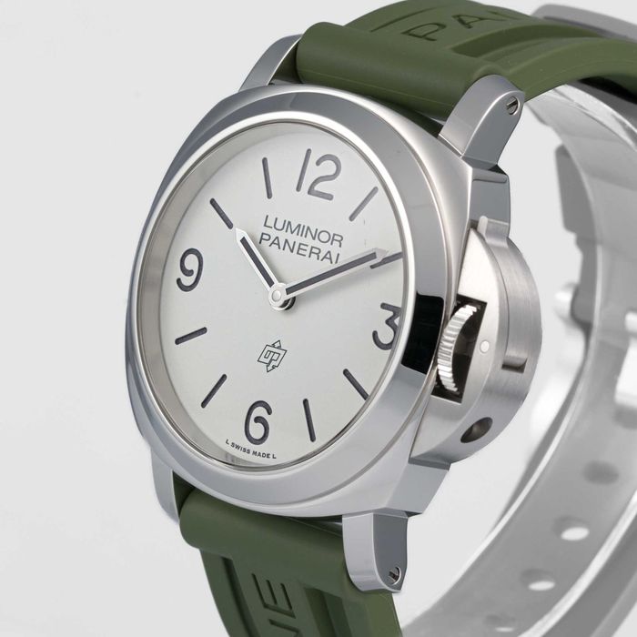 Panerai Luminor 44 mm Base Logo  PAM01087