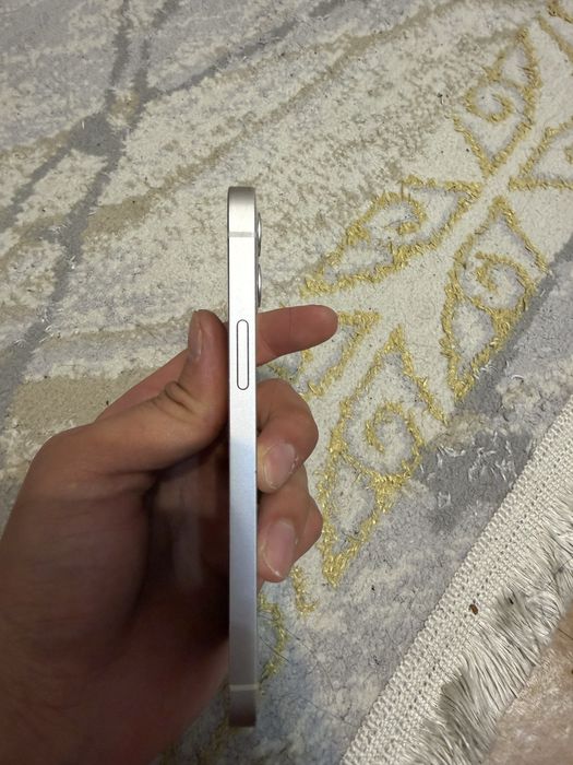 продам Iphone 12 64gb