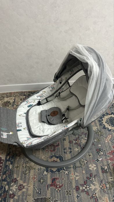 Продам шезлонг качалку