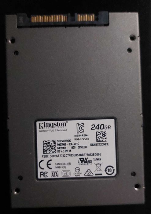 SSD жесткий диск Kingstone 240gB