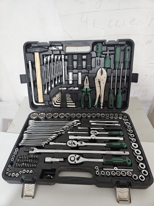 Продам набор ключей