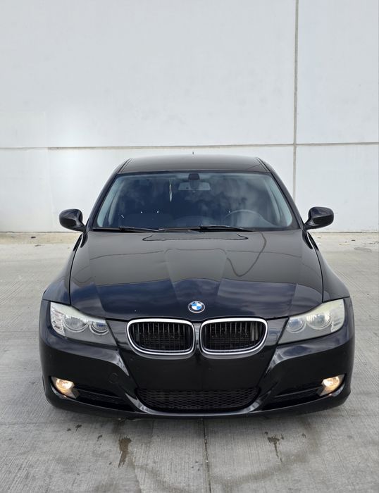 BMW E90 320D 2010 FACELIFT 177cai automat navigatie stare perfecta de funcționare