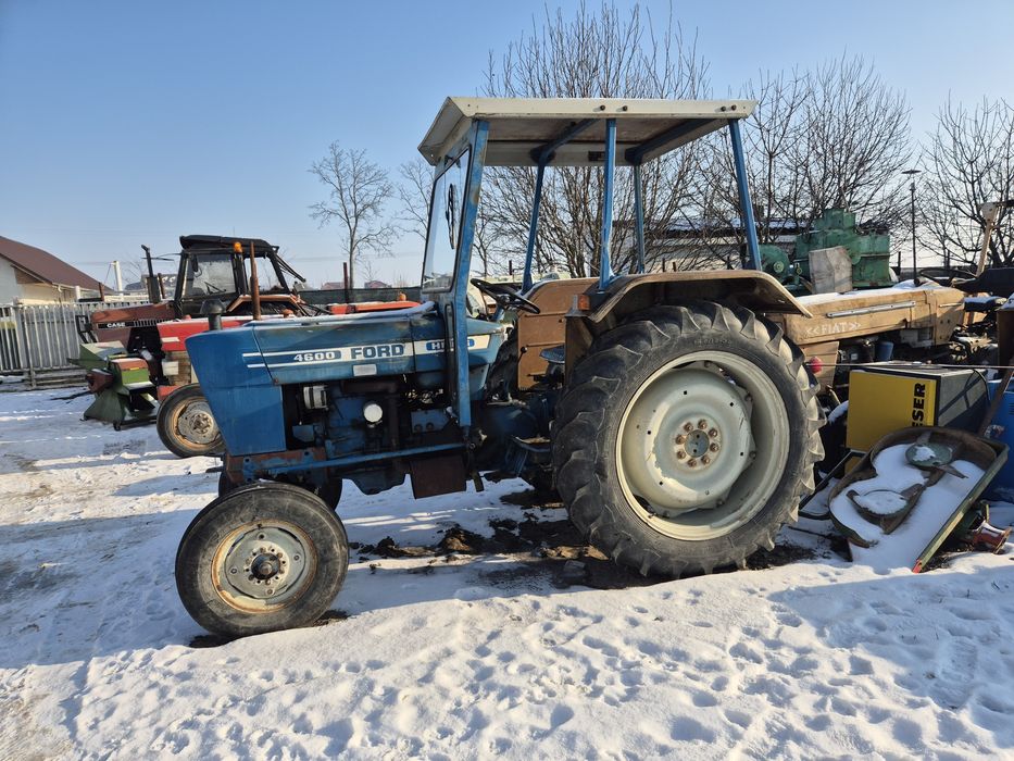 Tractor Ford de65 cai