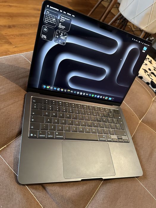 Продавам/разменям macbook air m4