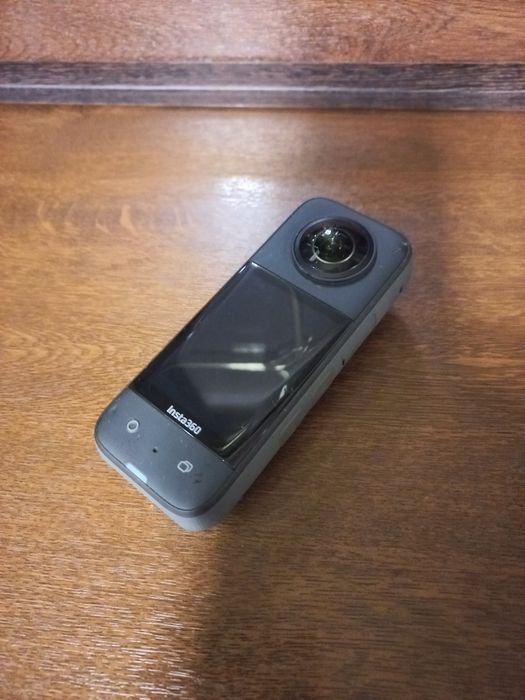 Экшен камера Insta 360x3