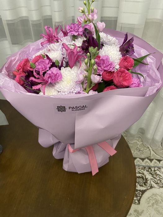 Продается 3 букета свежих цветов,