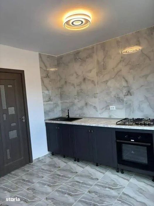 Sebastian Ispirescu, Renovat Complet, Bloc 1987