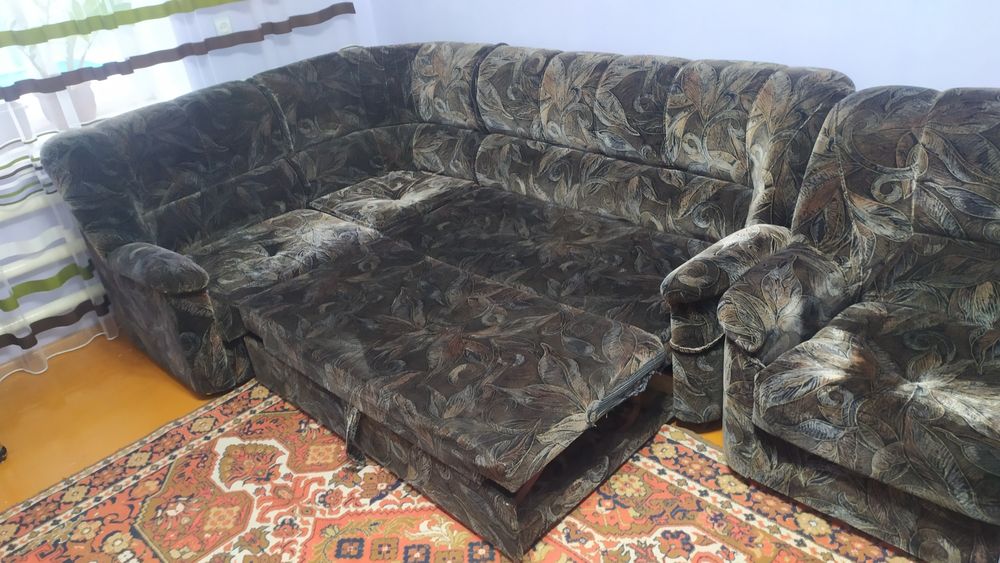 Продам Диван в отличном состоянии