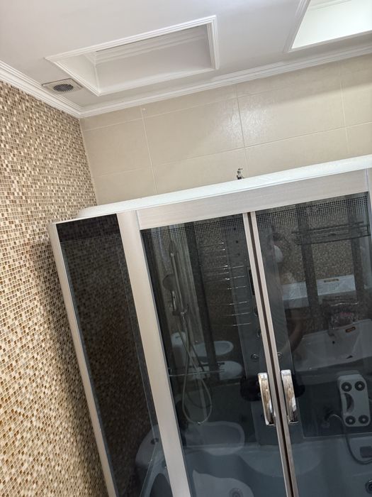 Душ кабина с гидромассажем