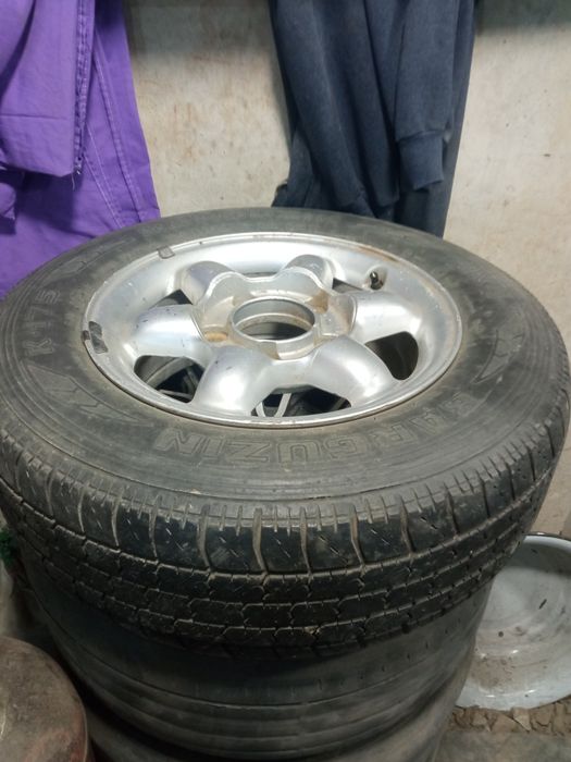 Продам запчасти нива Шевроле