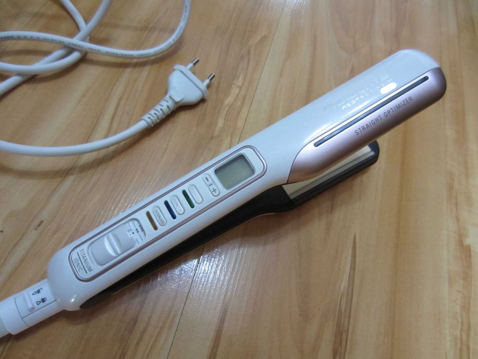 Placa par Rowenta Respectissim SF7870, 200 grade,ecran LCD, Ionizare