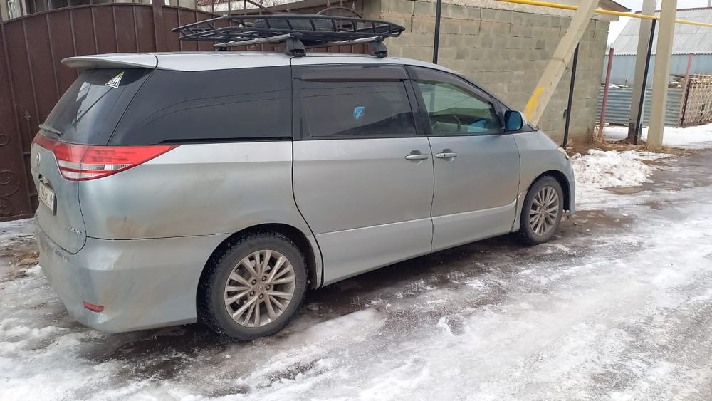 Минивен тойота Estima