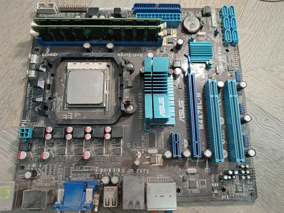 Материнская плата ASUS M4A78L-M и процессор Phenom II X6 1090T