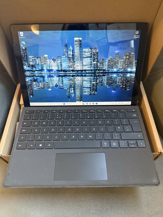 Microsoft Surface pro 7+