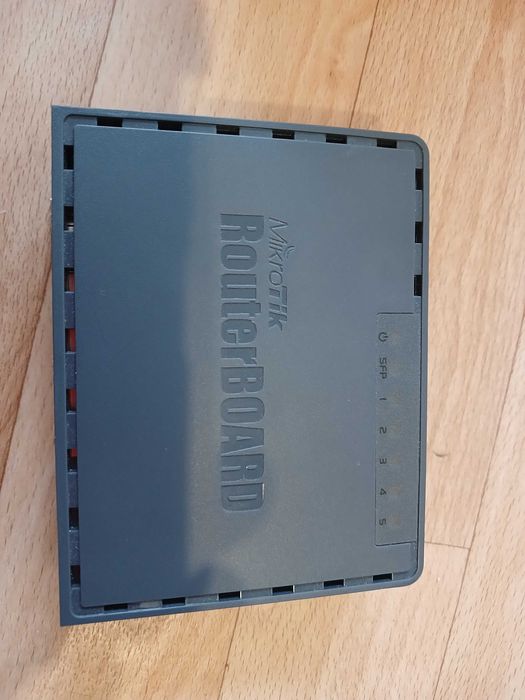 Маршрутизатор Mikrotik hEX S