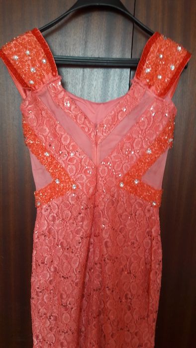 Официална рокля динев цвят