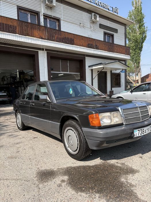 Мерседес 190 …..