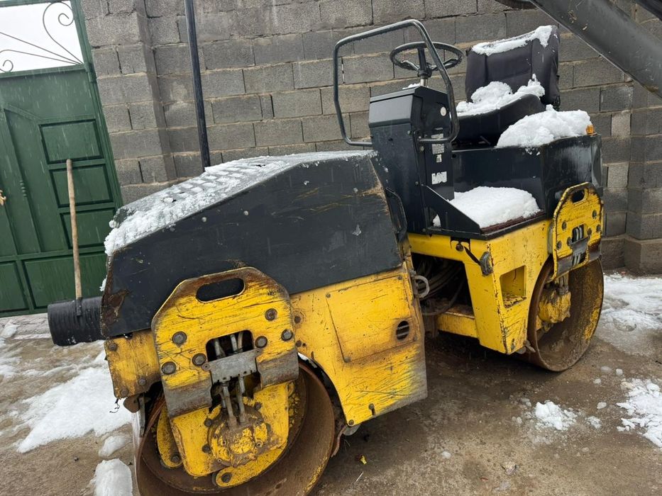Каток Bomag BW-100