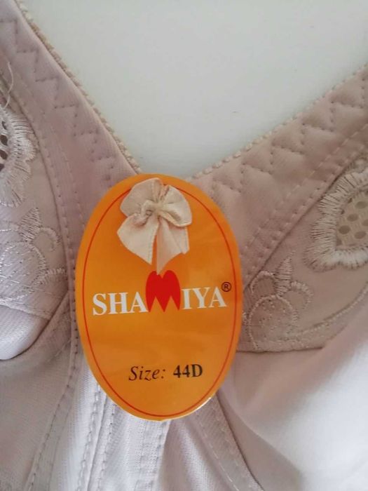 Бюстгалтеры размеры 85F и 44D, новые