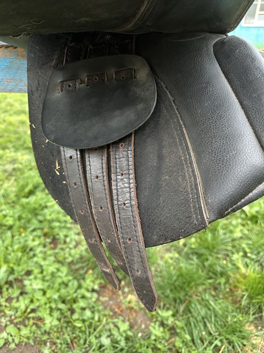 Продам седло спортивное