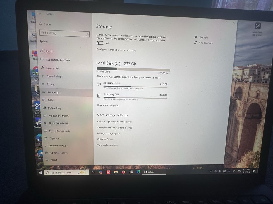 Noutbuk Microsoft