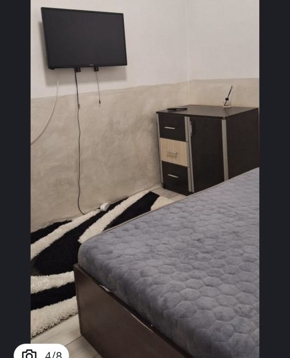 Camere la comun la curte