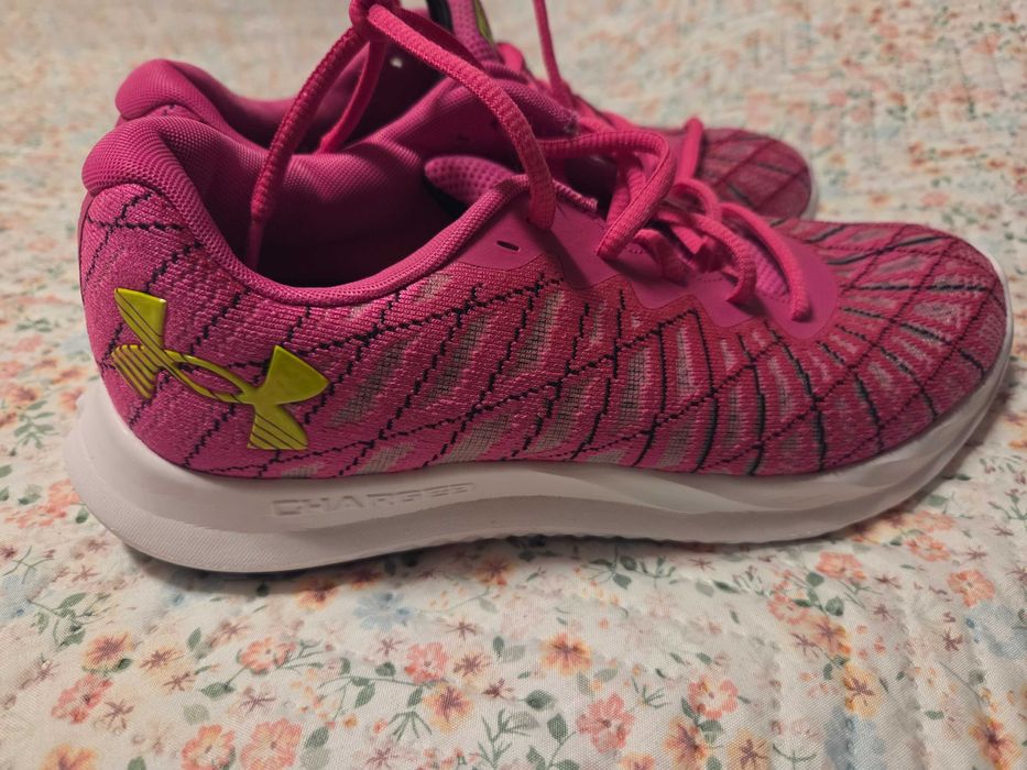 Дамски маратонки Under Armour,  38, 5